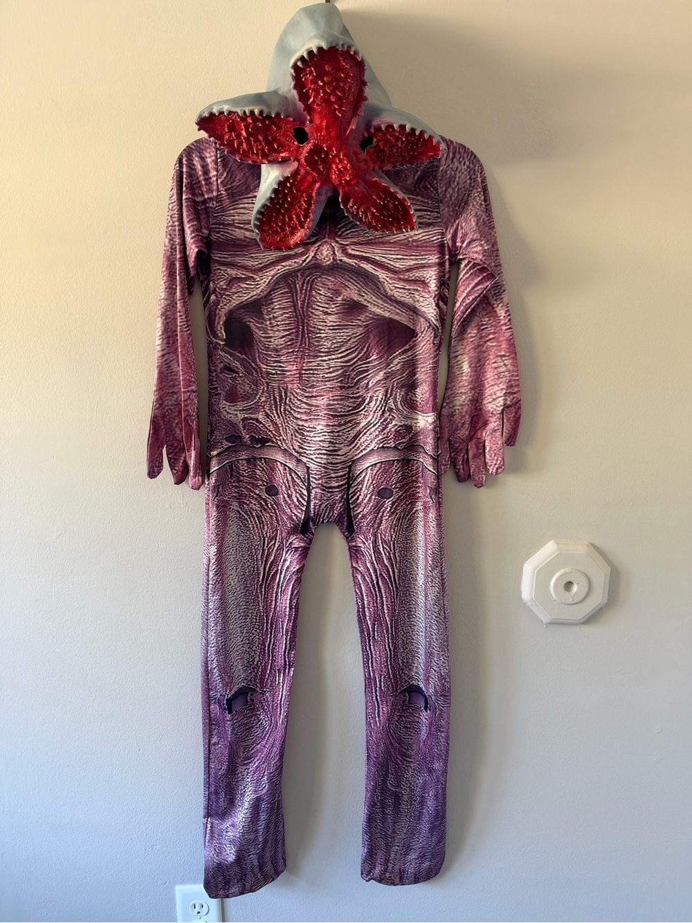 Stranger Things Demogorgon Monster Costume - Kids Size 150 (US Youth 11/12)